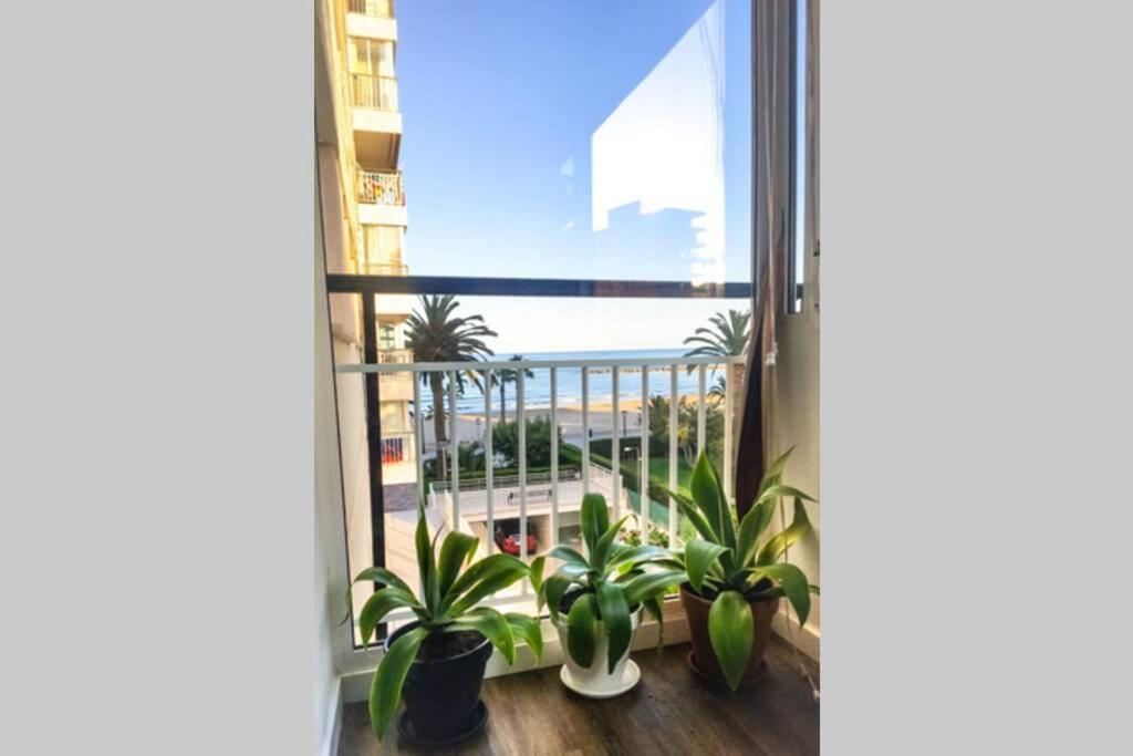 Apartamento recién reformado en primera línea con vistas a la playa de la Almadraba Benicàssim Esterno foto