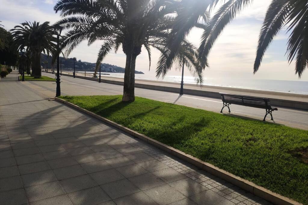 Apartamento recién reformado en primera línea con vistas a la playa de la Almadraba Benicàssim Esterno foto