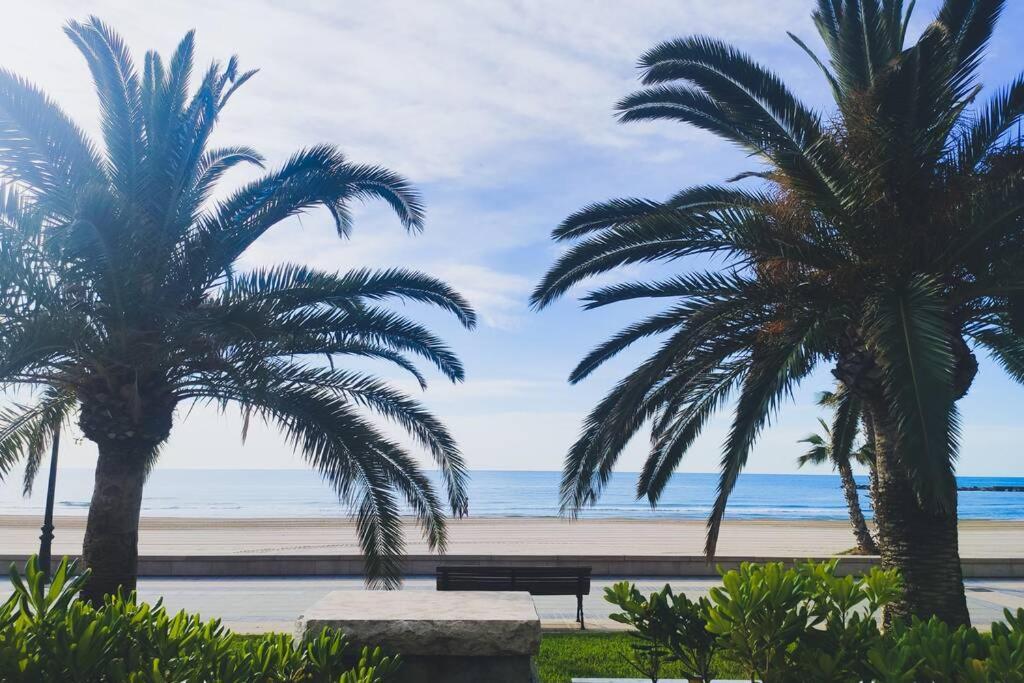 Apartamento recién reformado en primera línea con vistas a la playa de la Almadraba Benicàssim Esterno foto